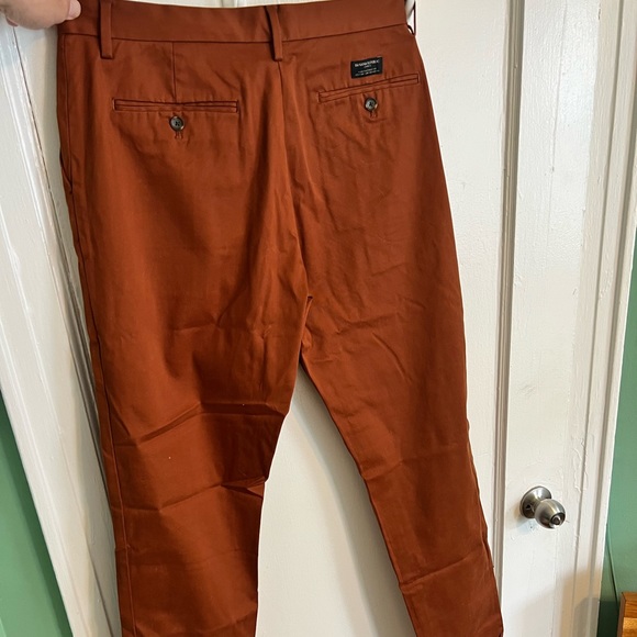 Banana Republic rust-colored athletic fit chinos - Picture 5 of 8
